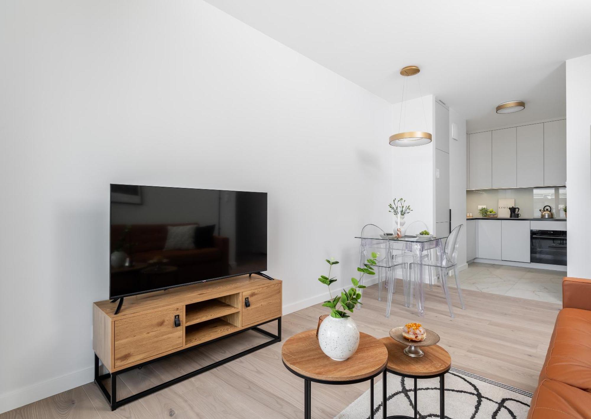 Superapart Domaniewska 120 * Varšava